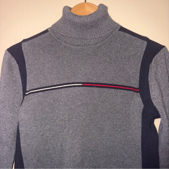 Gray Tommy Hilfiger Women's Sweater - Picture 4 of 7